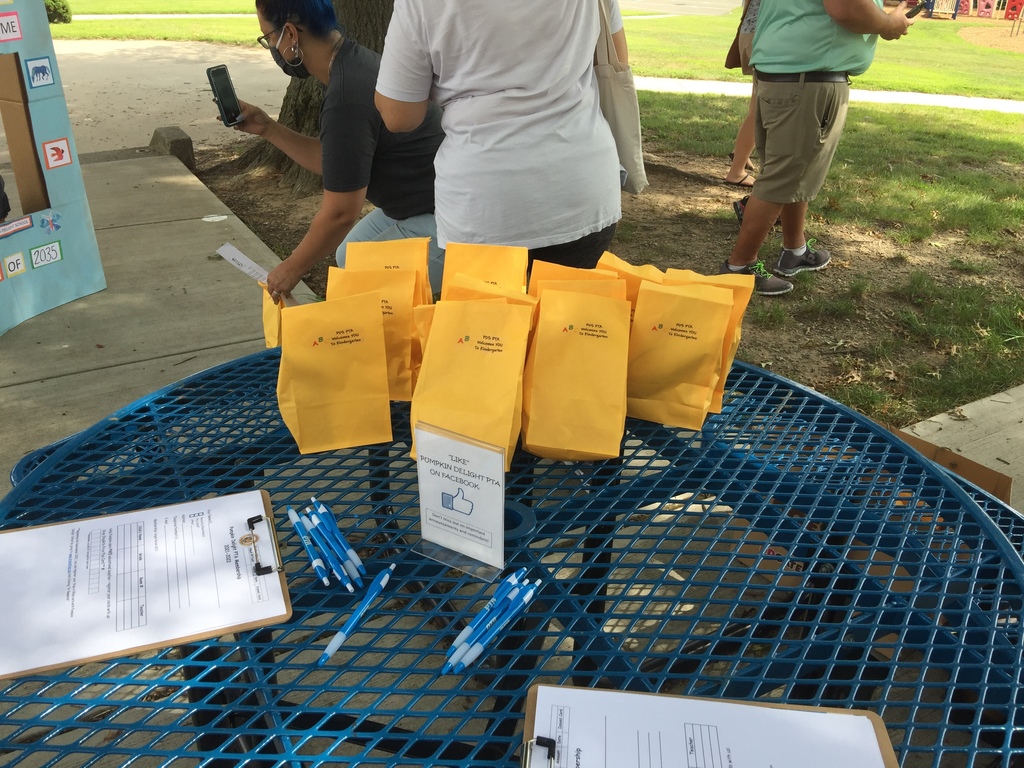 goodie bags and signup sheets