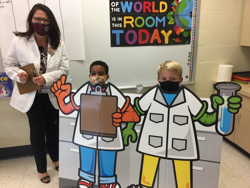 dr cutaia visits elementary science labs